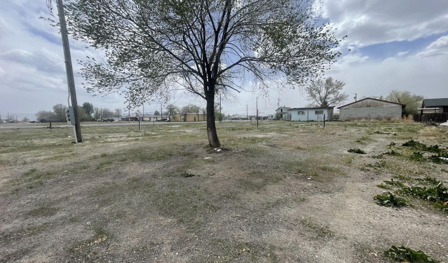 260 N Trescott St, Battle Mountain, NV 89820 - 3 Beds, 2 Bath