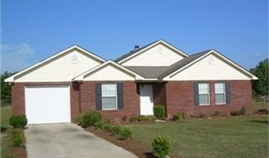 1022 Netherland Ln, Albany, GA 31705 - 4 Beds, 2 Bath