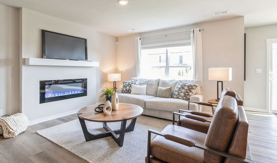 2009 BUGGE Dr, Adel, IA 50003 - 3 Beds, 3 Bath