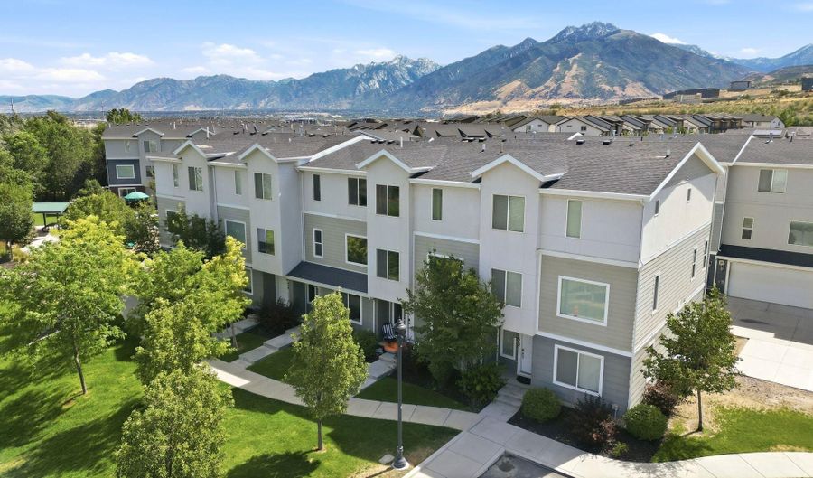 662 W Koins Way, Bluffdale, UT 84065 - 4 Beds, 3 Bath
