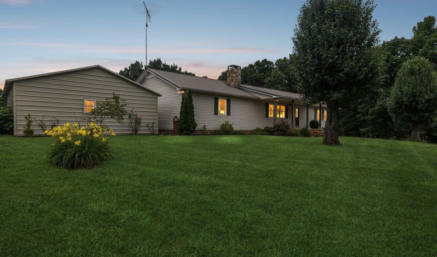 187 Burns Ln, Benton, TN 37307 - 3 Beds, 3 Bath