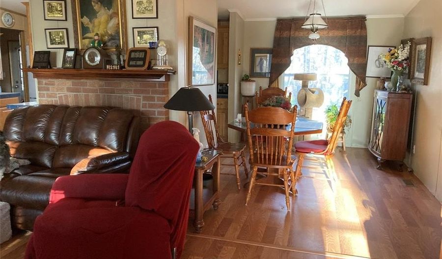 194 Finneyoaks Ln, Weatherford, TX 76085 - 3 Beds, 2 Bath