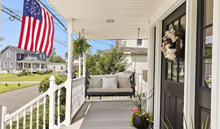 38 Leonard Ave, Atlantic Highlands, NJ 07716 - 3 Beds, 2 Bath