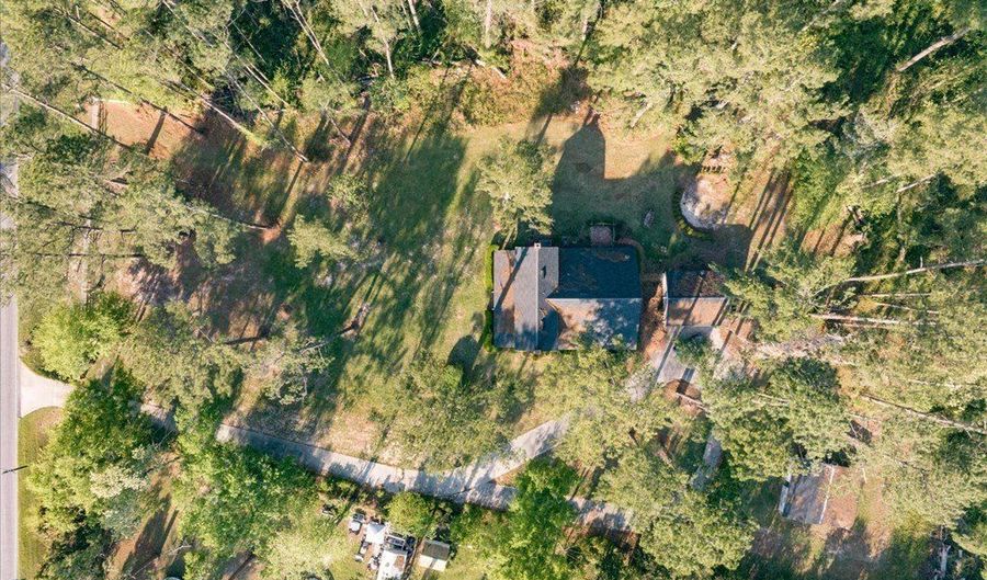 509 E Mitchell St, Adel, GA 31620 - 4 Beds, 3 Bath