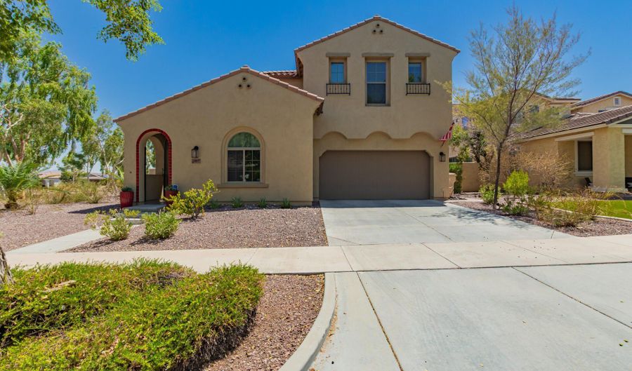 20697 W DELANEY Dr, Buckeye, AZ 85396 - 5 Beds, 6 Bath