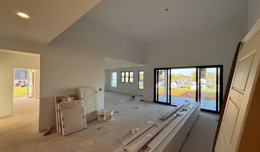 9227 Hermitage Ln, Alvaton, KY 42122 - 4 Beds, 4 Bath