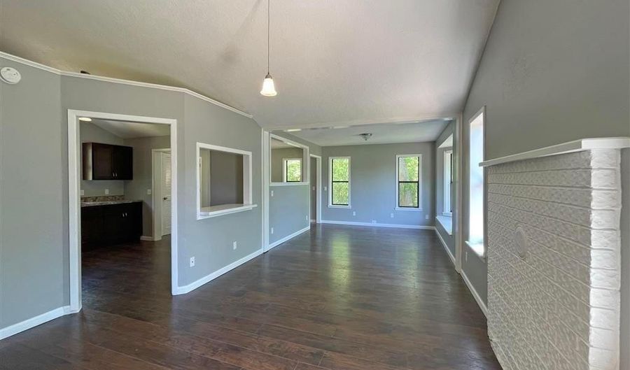 7 Louise Dr, Batesville, AR 72501 - 3 Beds, 2 Bath