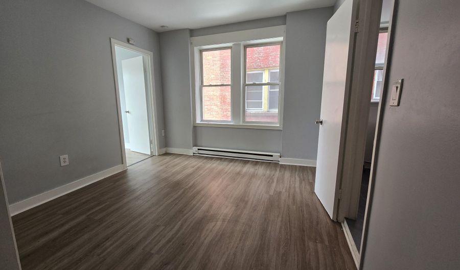 25 Whittier St 3, Bridgeport, CT 06605 - 2 Beds, 1 Bath