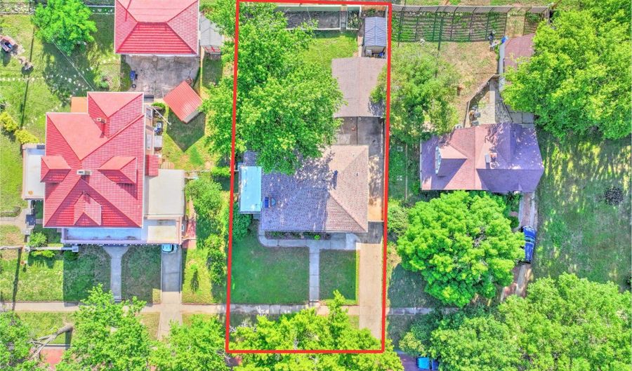 909 N 2nd St, Arkansas City, KS 67005 - 3 Beds, 2 Bath