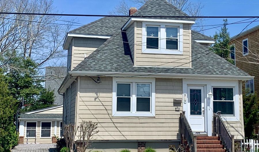 225 Pearl St, Beach Haven, NJ 08008 - 3 Beds, 2 Bath