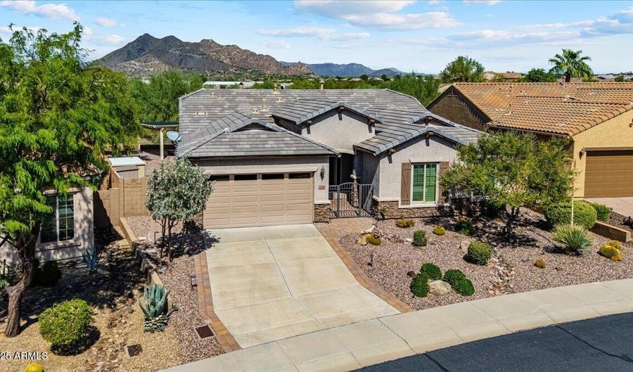 5822 E BRAMBLE BERRY Ln, Cave Creek, AZ 85331 - 4 Beds, 3 Bath