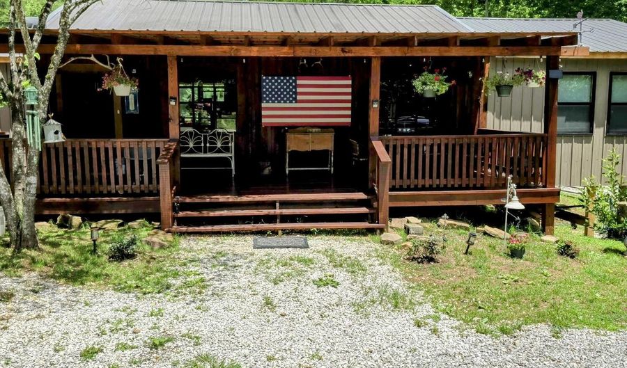 377 Gravy Branch Rd, Artemus, KY 40903 - 4 Beds, 3 Bath