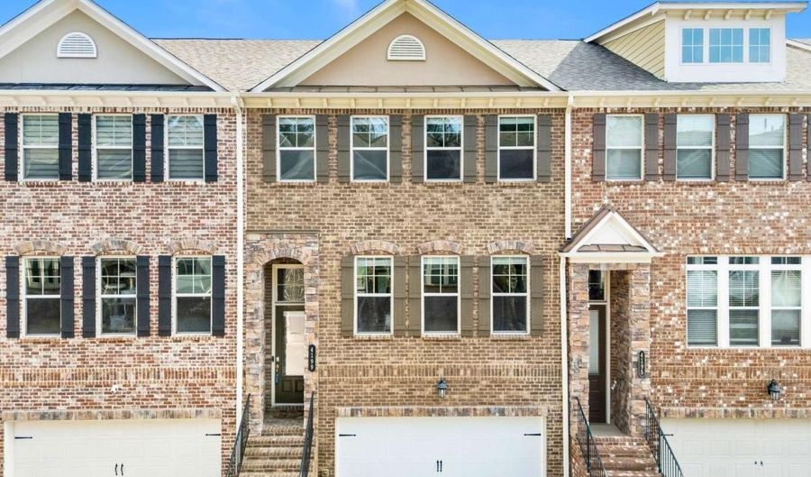 4199 Townsend Ln, Atlanta, GA 30346 - 4 Beds, 4 Bath
