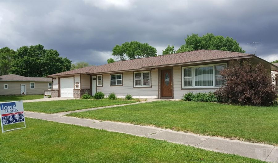 613 5th Ave, Ackley, IA 50601 - 3 Beds, 2 Bath