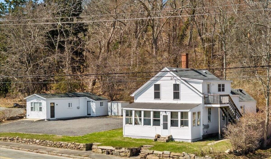 8 Herring Pond Rd, Bourne, MA 02532 - 4 Beds, 4 Bath