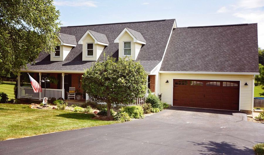 114 Corrie Ln, Bedford, IN 47421 - 4 Beds, 3 Bath