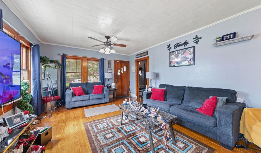 408 Loraine St, Abbeville, LA 70510 - 2 Beds, 1 Bath