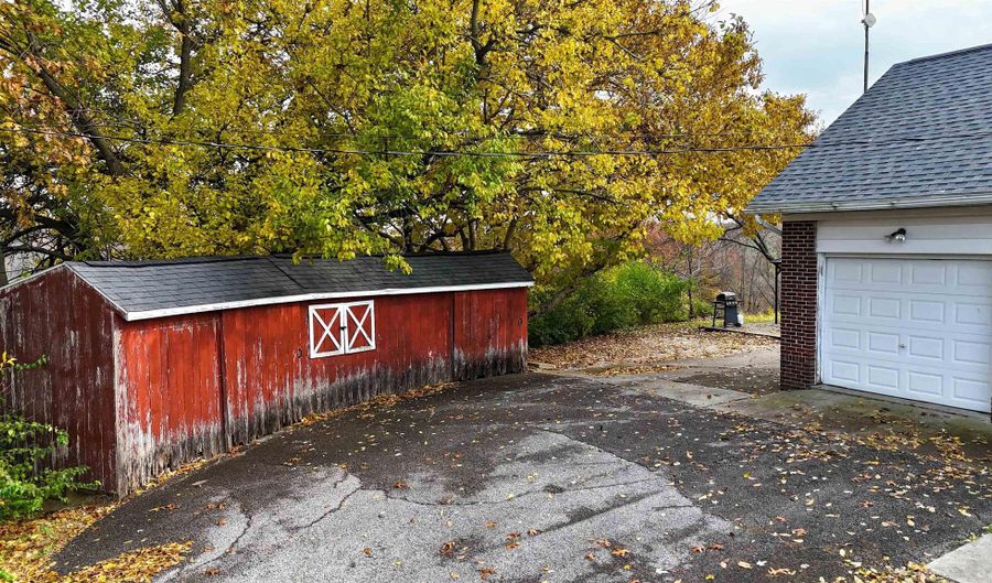 8264 E Schnellville Rd, Birdseye, IN 47513 - 4 Beds, 2 Bath