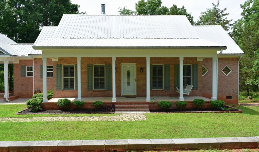 2467 Louisville Rd, Appling, GA 30802 - 3 Beds, 2 Bath