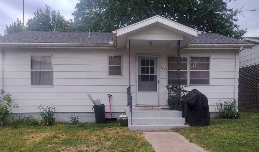 117 S Blair St, Advance, MO 63730 - 2 Beds, 1 Bath