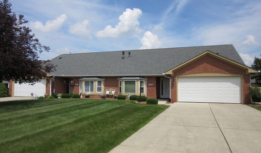 339 Lakewood Ct, Avon, IN 46123 - 2 Beds, 2 Bath