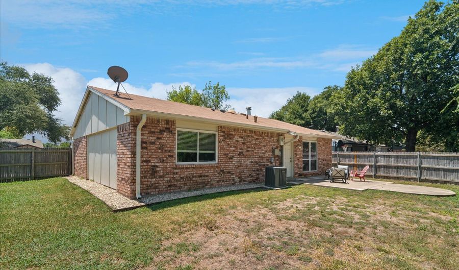 513 Windsor Dr, Allen, TX 75002 - 3 Beds, 2 Bath