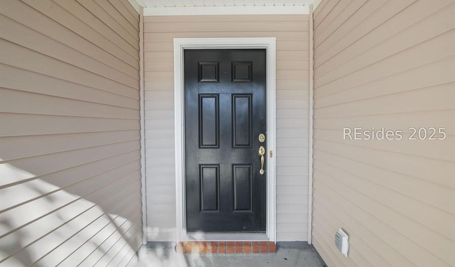 120 Crossings Blvd, Bluffton, SC 29910 - 3 Beds, 2 Bath