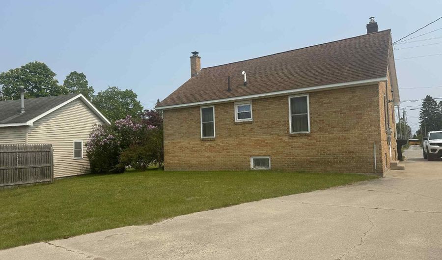 1111 S Fourth Ave, Alpena, MI 49707 - 2 Beds, 1 Bath