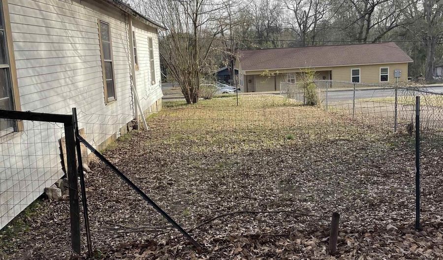 1900 Caddo St, Arkadelphia, AR 71923 - 3 Beds, 1 Bath