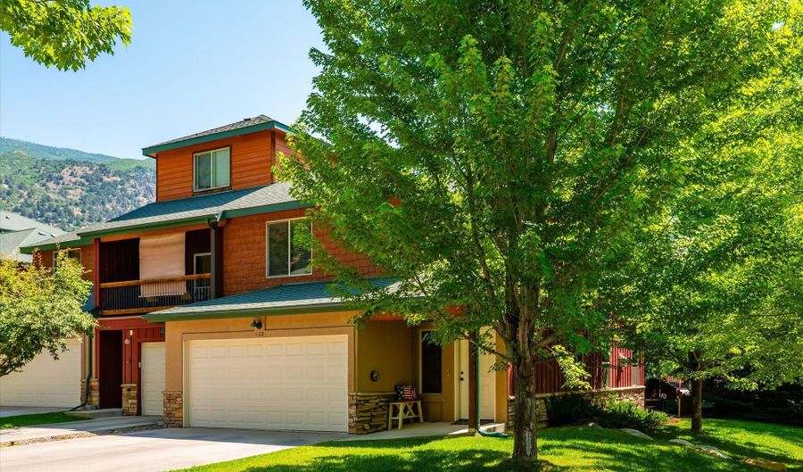 102 Timber Creek Dr, Glenwood Springs, CO 81601 - 3 Beds, 3 Bath