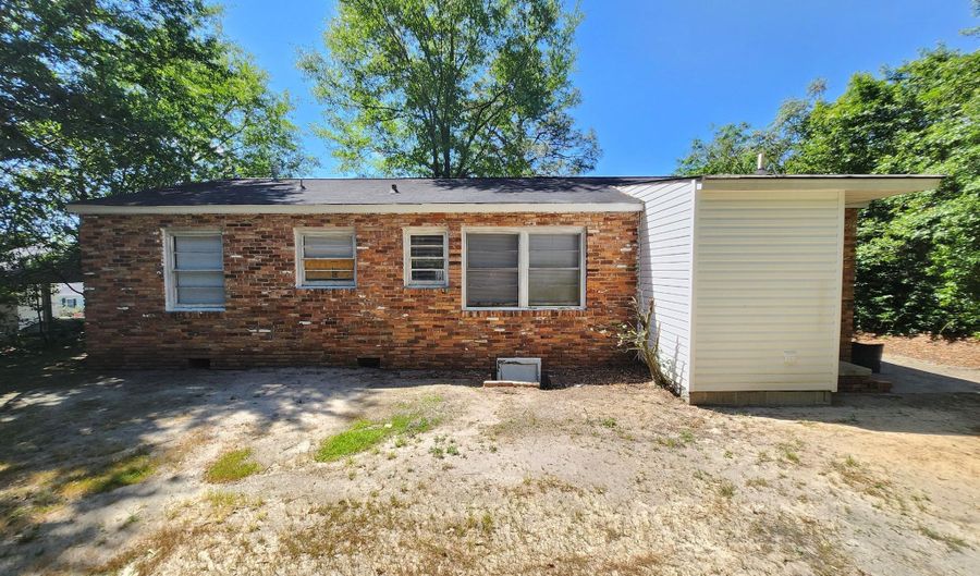 2427 Young Dr, Augusta, GA 30906 - 3 Beds, 2 Bath