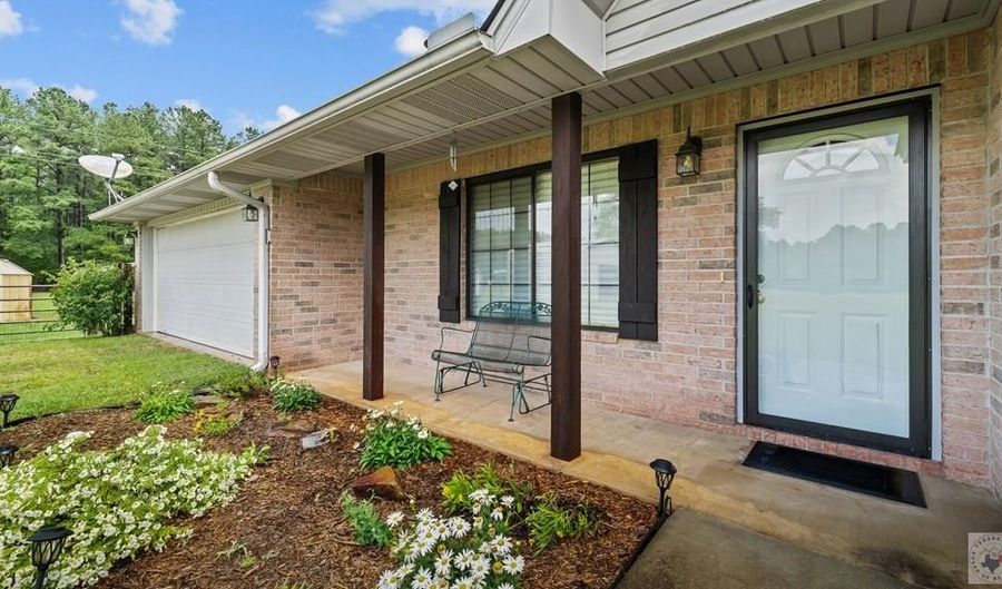 588 LR 43, Ashdown, AR 71822 - 3 Beds, 2 Bath