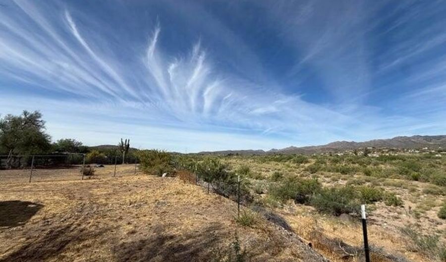 33380 S TA DO HOYA Trl, Black Canyon City, AZ 85324 - 2 Beds, 1 Bath