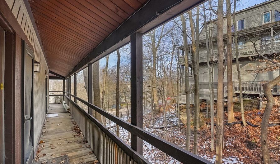 1722 Treetop Trl, Akron, OH 44313 - 2 Beds, 2 Bath