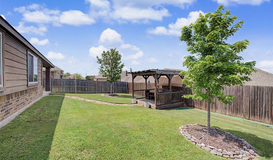107 Valverde Ln, Alvarado, TX 76009 - 4 Beds, 2 Bath