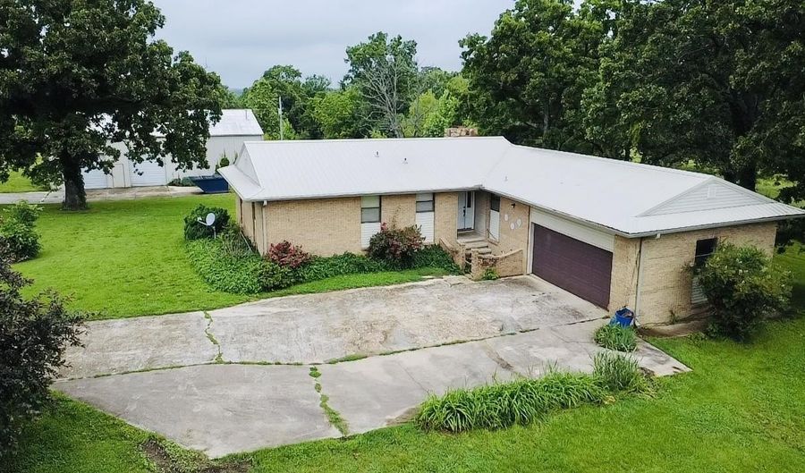 13776 E 56 Hwy, Ash Flat, AR 72513 - 3 Beds, 2 Bath