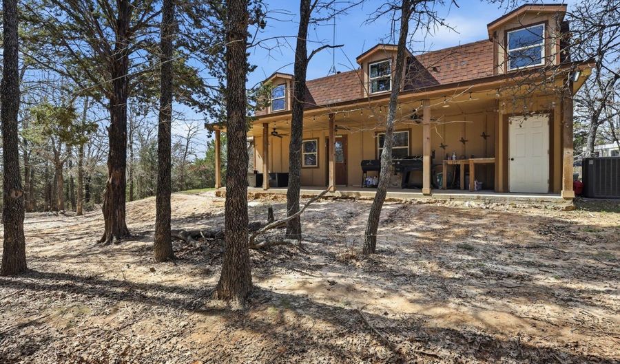2119 County Road 2585, Alvord, TX 76225 - 2 Beds, 2 Bath