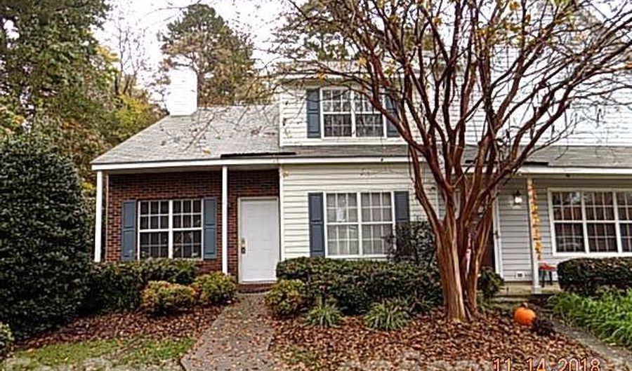 3210 Summercroft Ln, Charlotte, NC 28269 - 3 Beds, 2 Bath