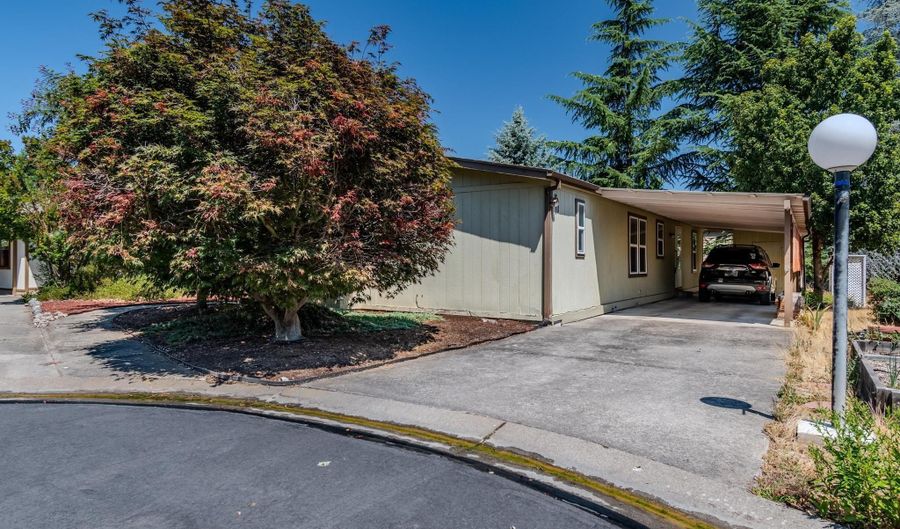 215 Tolman Creek Rd SPC 10, Ashland, OR 97520 - 3 Beds, 2 Bath
