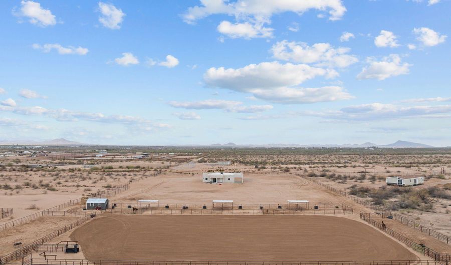 49102 N 530TH Ave, Aguila, AZ 85320 - 2 Beds, 2 Bath