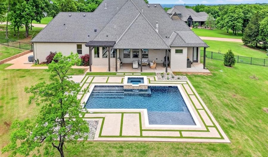 11601 Piazza Way, Arcadia, OK 73007 - 4 Beds, 5 Bath