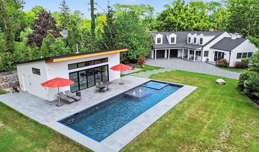 504 Burson Pl, Ann Arbor, MI 48104 - 5 Beds, 6 Bath