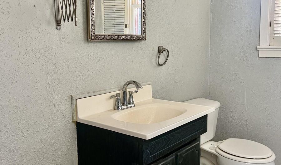 234 W Bonita St, Benson, AZ 85602 - 2 Beds, 1 Bath