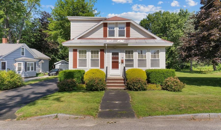 59 Marston St, Auburn, ME 04210 - 3 Beds, 1 Bath