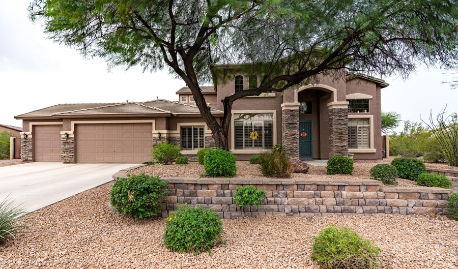 2340 N Calle Largo, Mesa, AZ 85207 - 5 Beds, 4 Bath