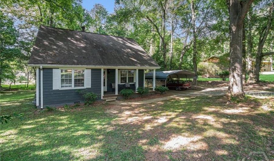 256 Frederick Dr, Athens, GA 30607 - 3 Beds, 2 Bath