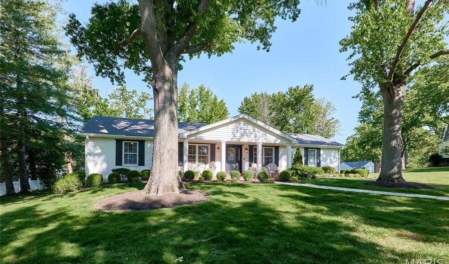 309 PROVIDENCE Rd, Ballwin, MO 63011 - 4 Beds, 2 Bath