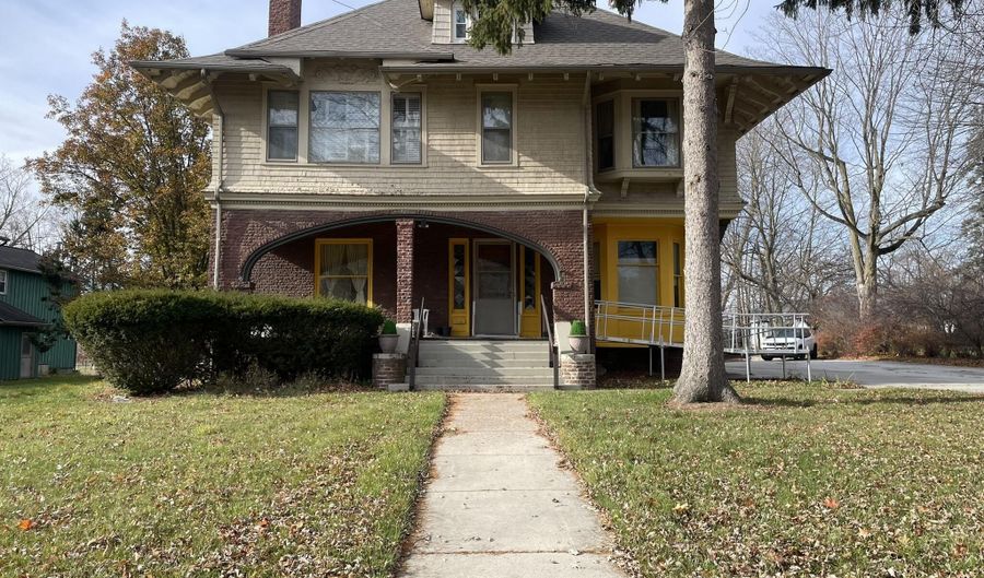 623 N State St, Alma, MI 48801 - 0 Beds, 2 Bath
