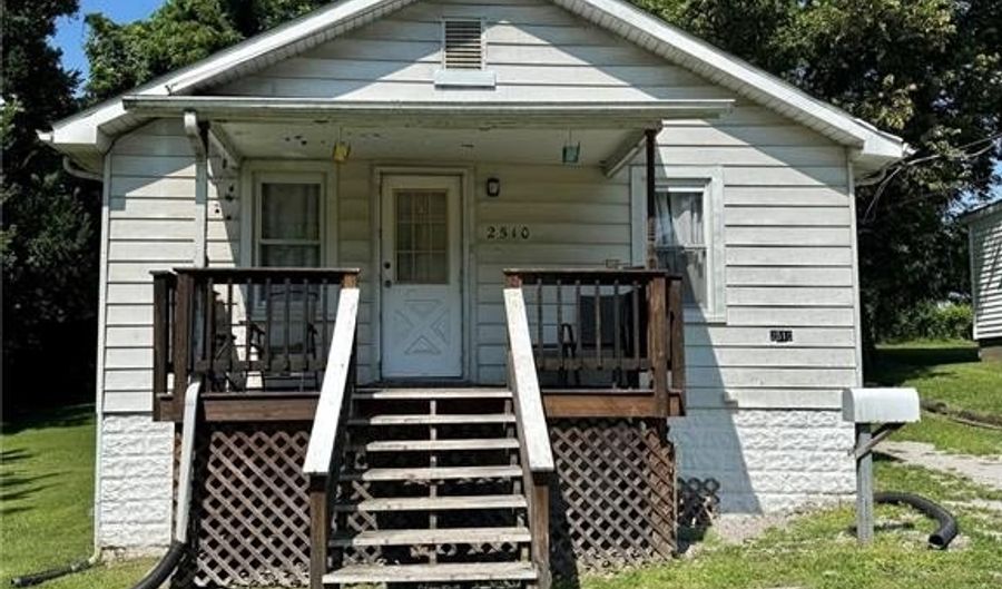 2510 Clawson St, Alton, IL 62002 - 2 Beds, 1 Bath