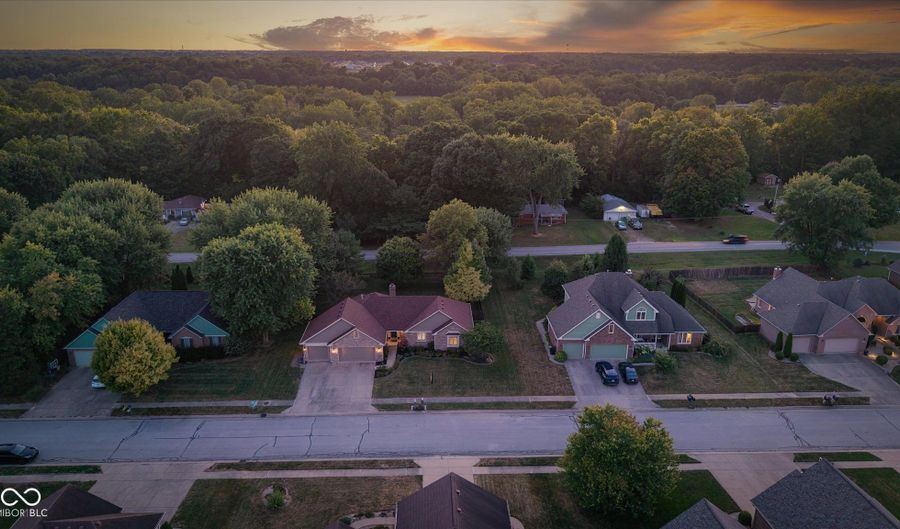 612 Shakespeare Dr, Avon, IN 46123 - 3 Beds, 2 Bath